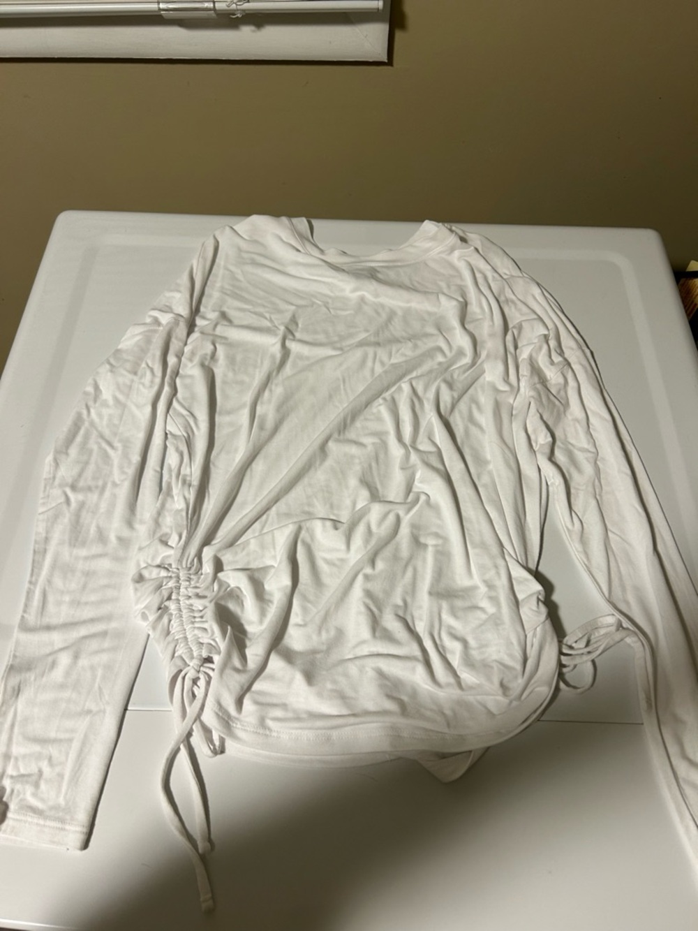 Simply Vera Vera Wang White Long-Sleeve Side Ruched Top